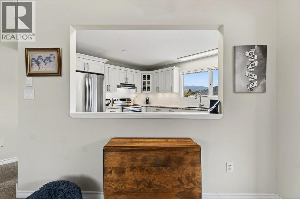 2090 14 Street SW, Salmon Arm