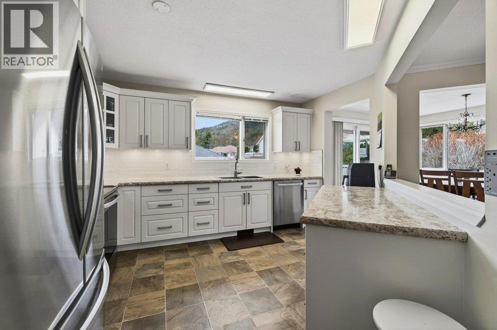 2090 14 Street SW, Salmon Arm