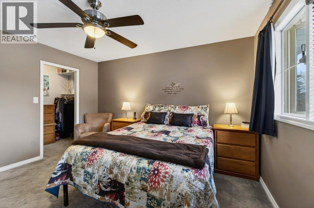 2090 14 Street SW, Salmon Arm