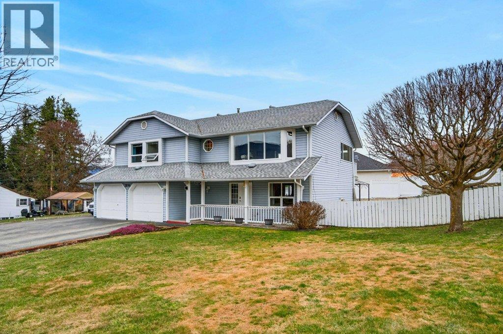 2090 14 Street SW, Salmon Arm