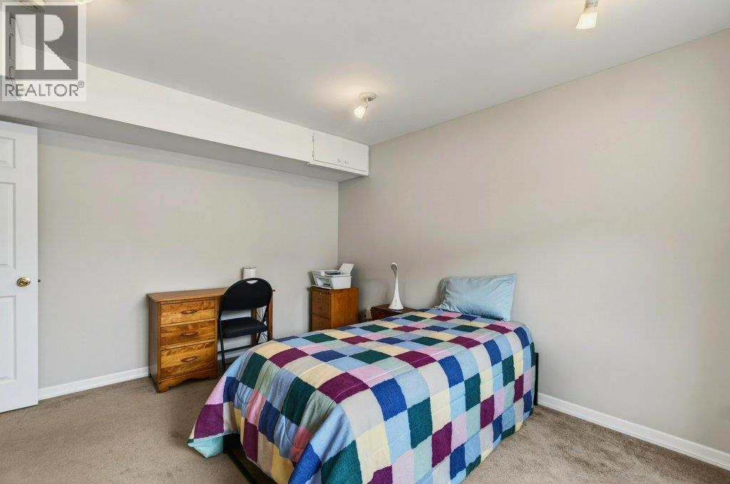2090 14 Street SW - 41