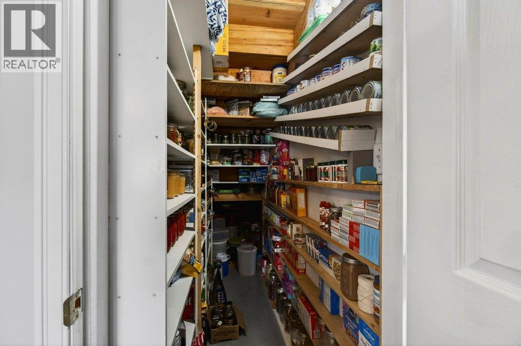 2090 14 Street SW, Salmon Arm