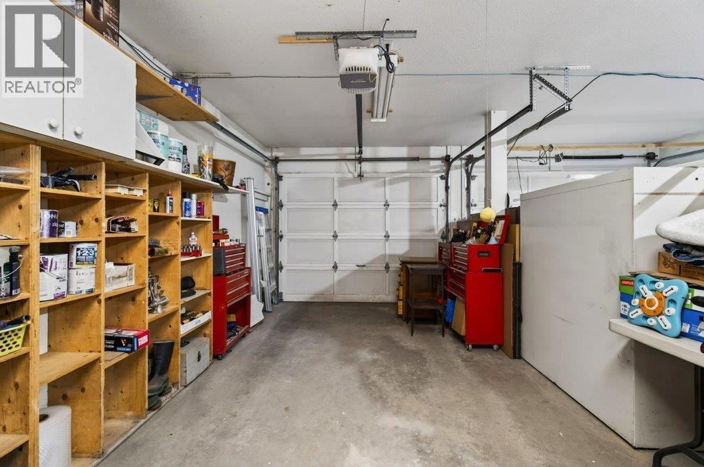 2090 14 Street SW, Salmon Arm