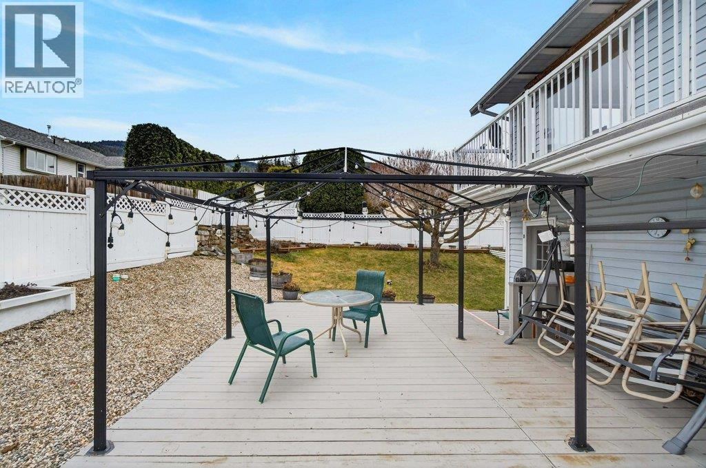 2090 14 Street SW - 56