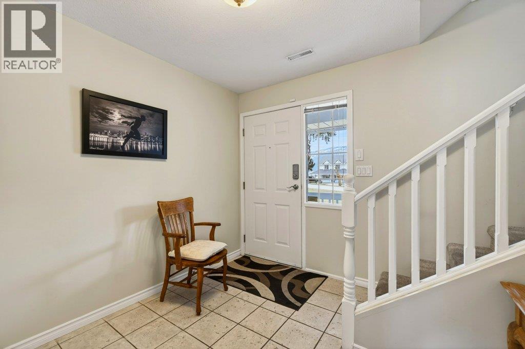 2090 14 Street SW, Salmon Arm