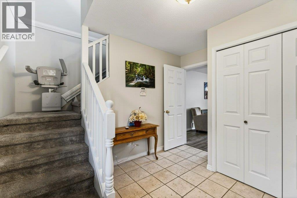 2090 14 Street SW, Salmon Arm