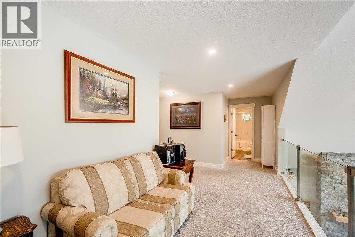 220 CHASE Road, Christina Lake