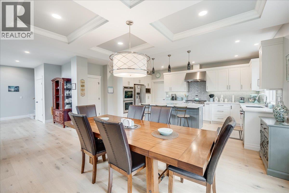 220 CHASE Road, Christina Lake