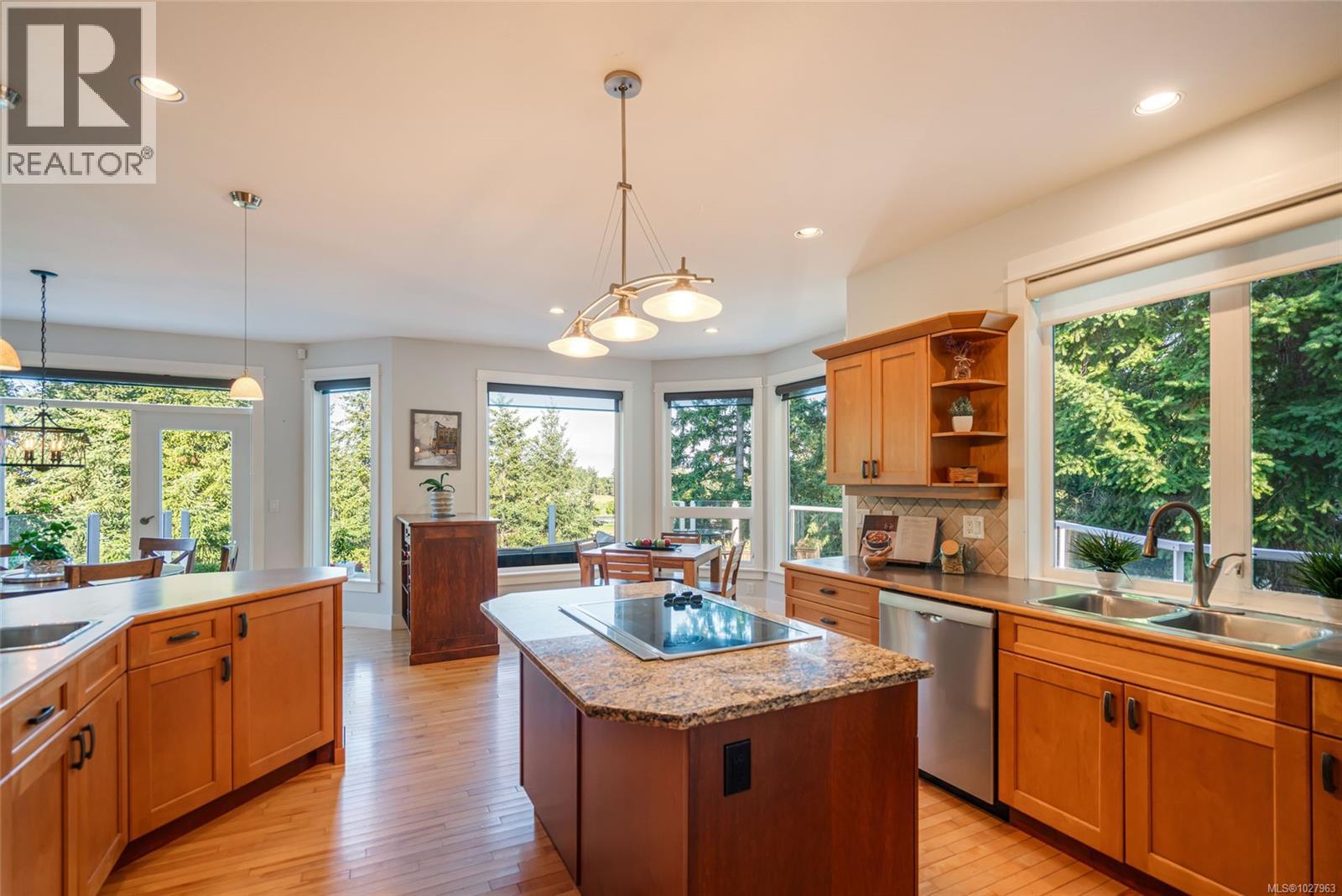 3557 Collingwood Dr, Nanoose Bay