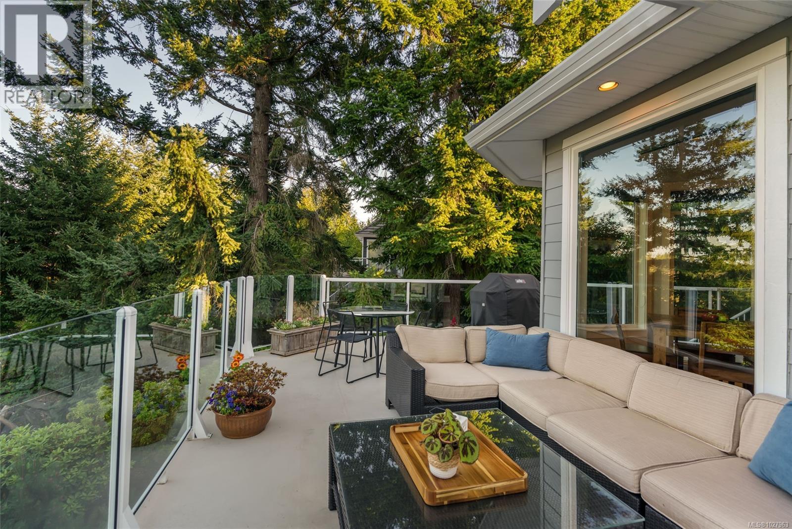 3557 Collingwood Dr, Nanoose Bay