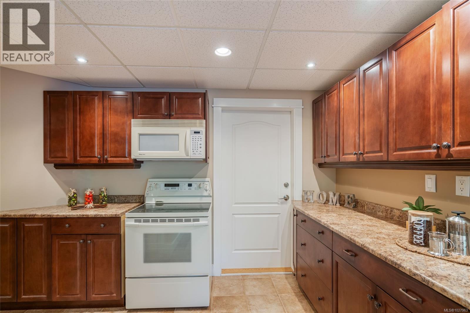 3557 Collingwood Dr, Nanoose Bay