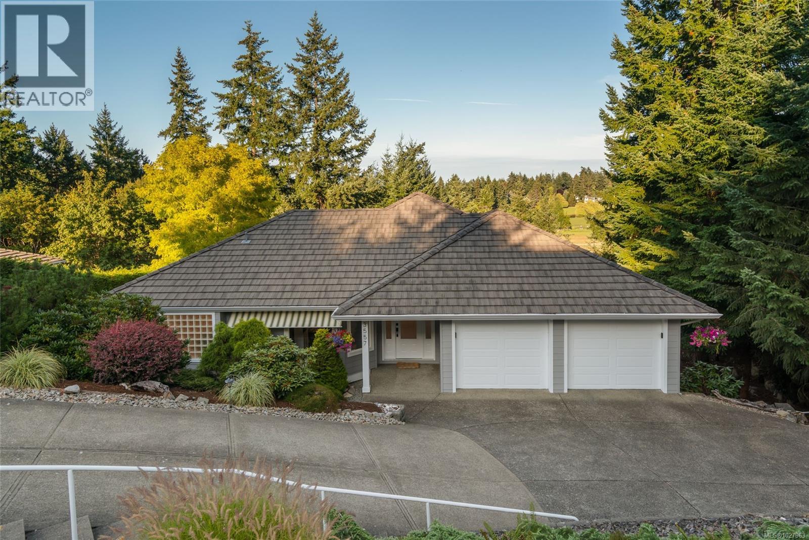 3557 Collingwood Dr, Nanoose Bay