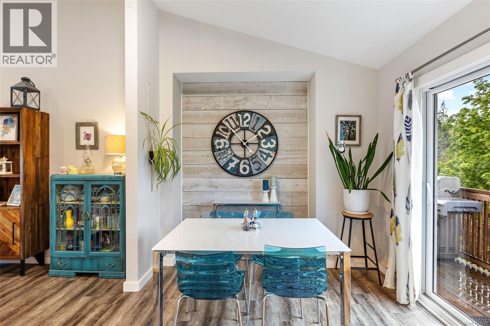 #9 1711 CHAPLIN ST - 8