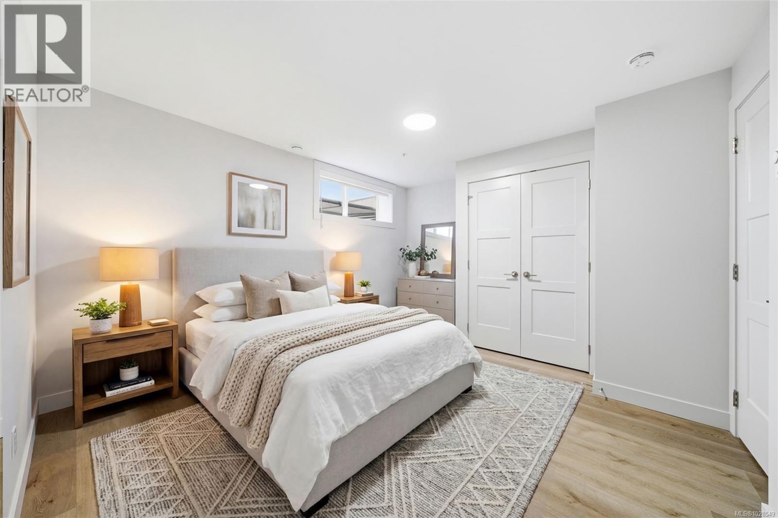 3718 PRODUCERS WAY - 35