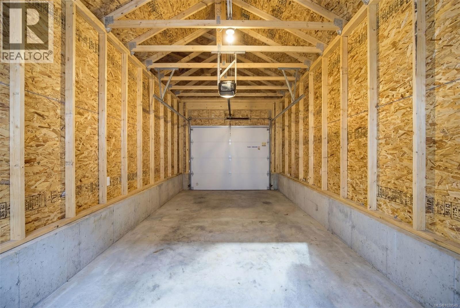 3718 PRODUCERS WAY - 39