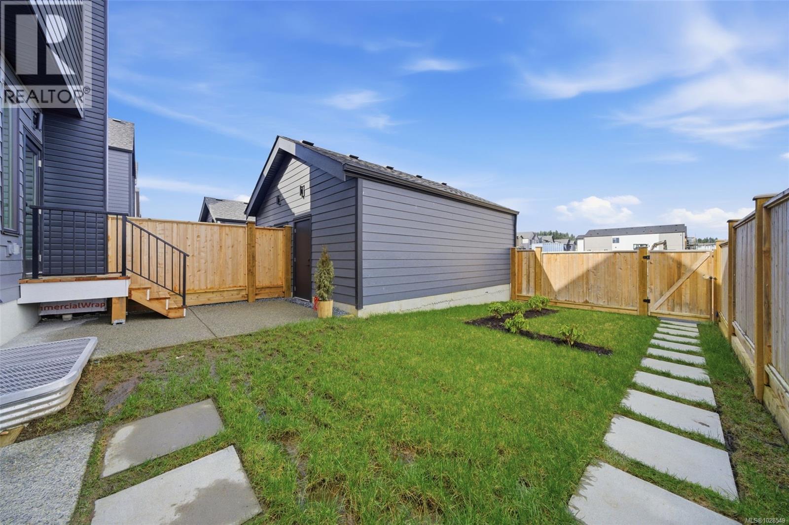 3718 PRODUCERS WAY - 41