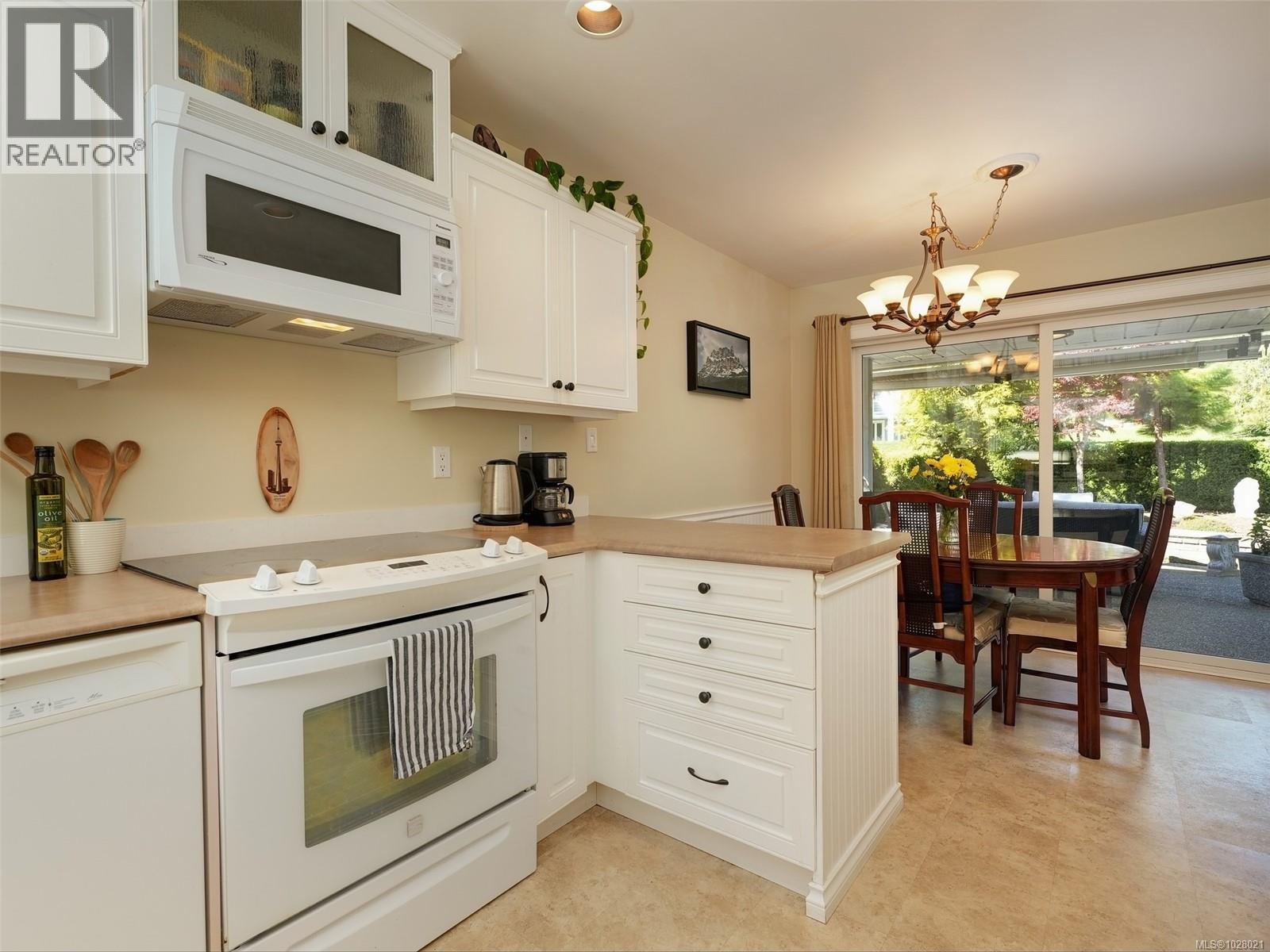  3528 Arbutus Drive South, Cobble Hill