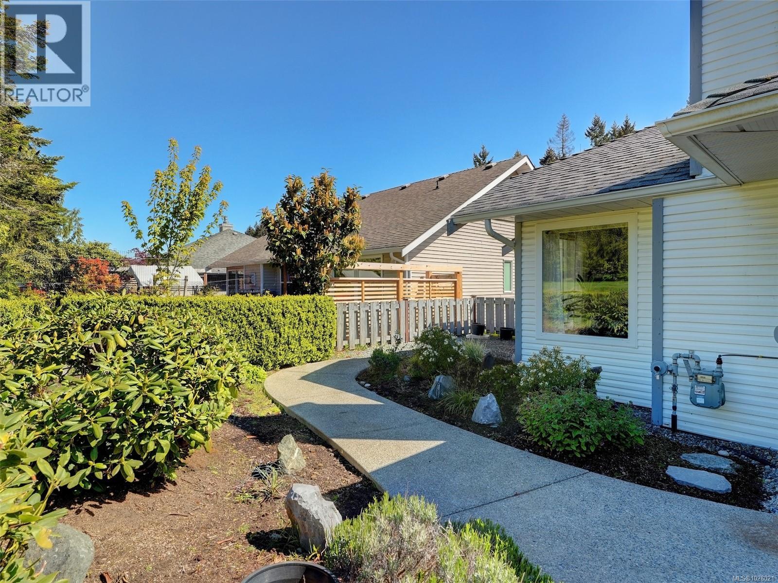  3528 Arbutus Drive South, Cobble Hill