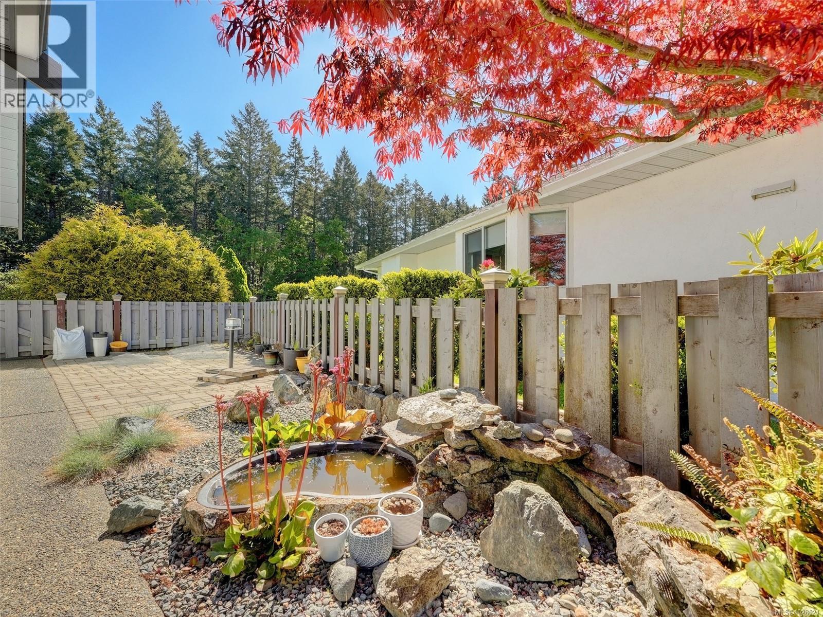  3528 Arbutus Drive South, Cobble Hill