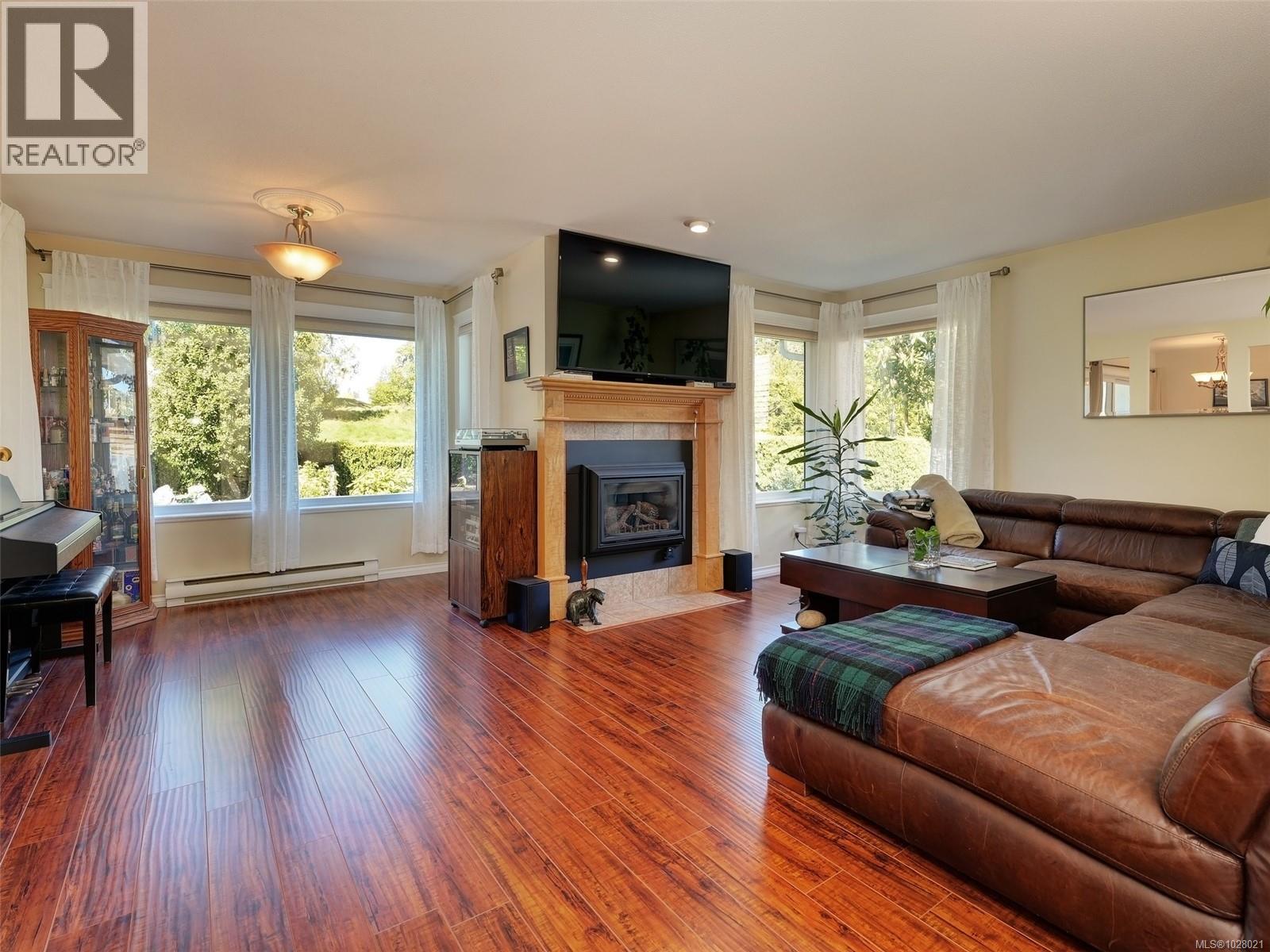  3528 Arbutus Drive South, Cobble Hill