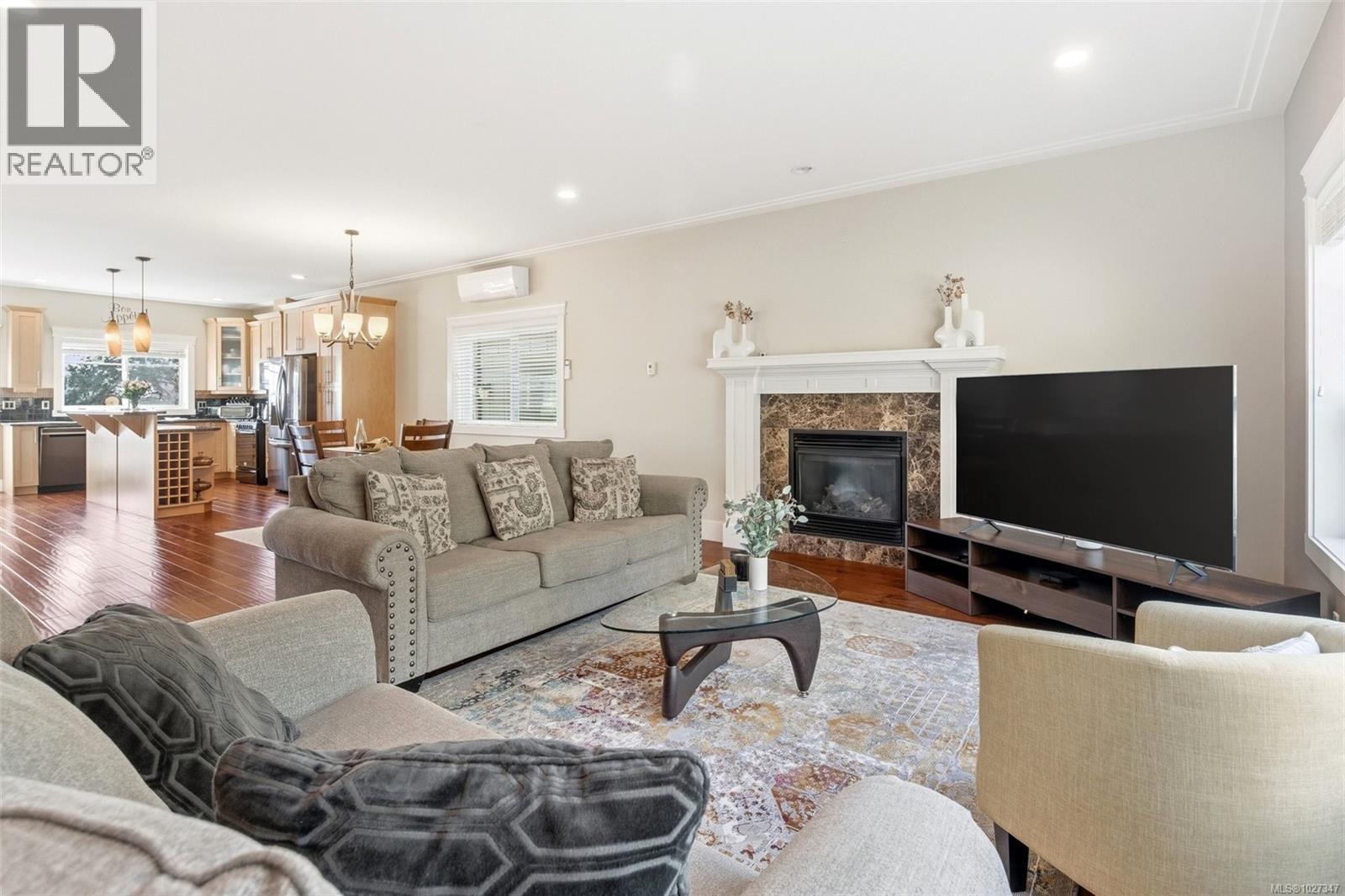 942 ARNGASK AVE - 10