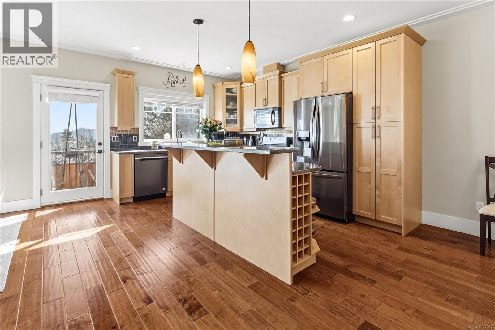 942 ARNGASK AVE - 13