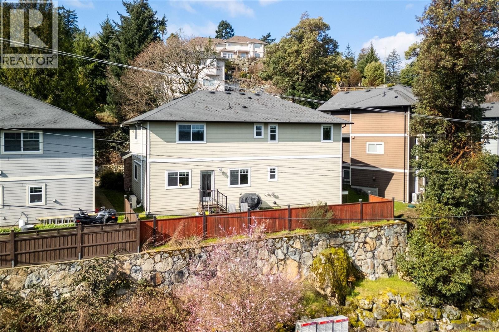 942 ARNGASK AVE - 46