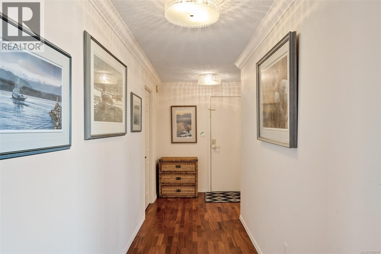 #201 640 Montreal St - 41