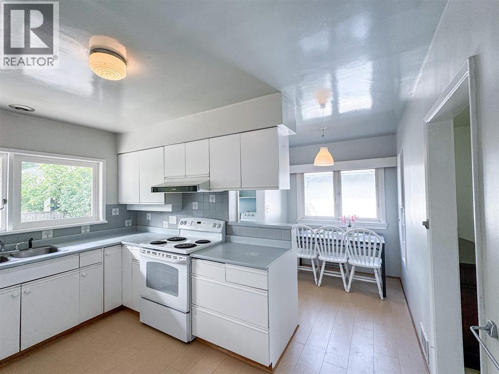 4922 QUEENSLAND ROAD, Vancouver