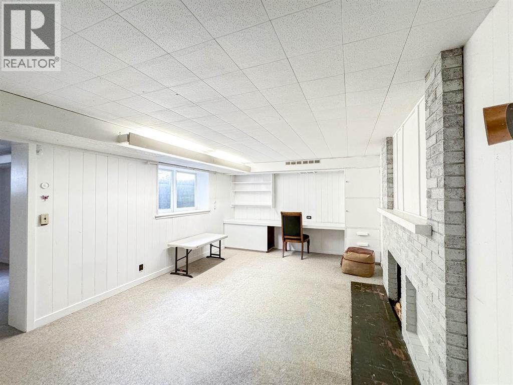 4922 QUEENSLAND ROAD, Vancouver