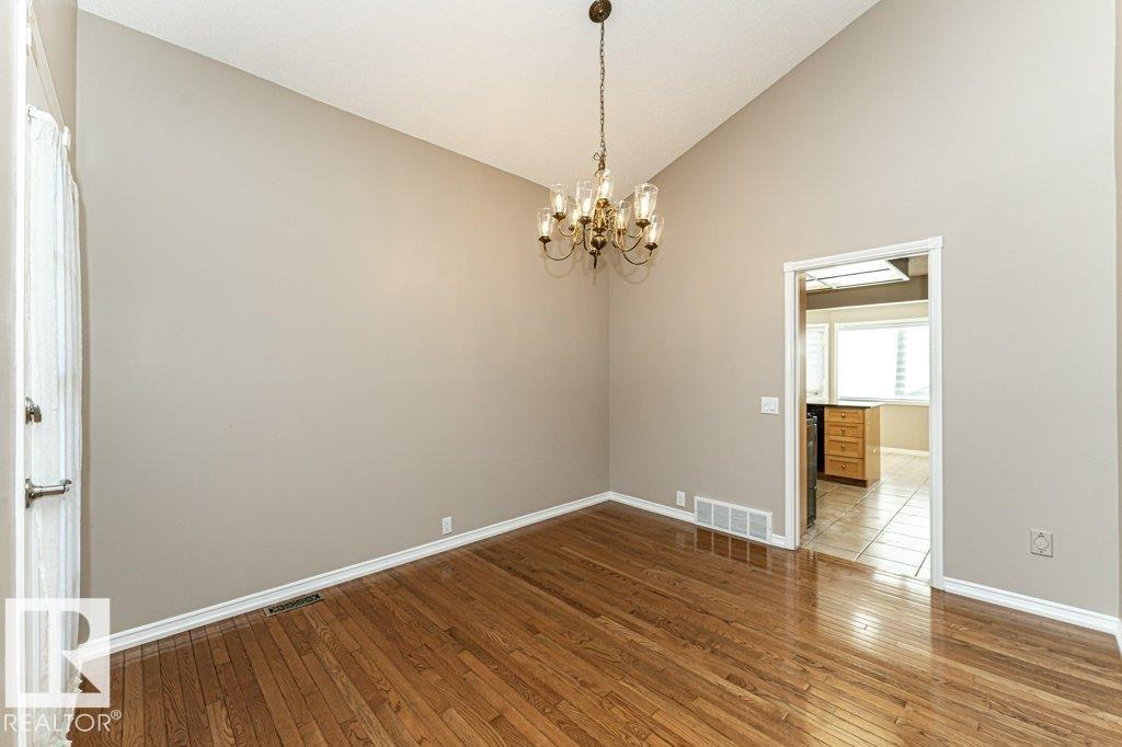 1051 109 ST NW - 14