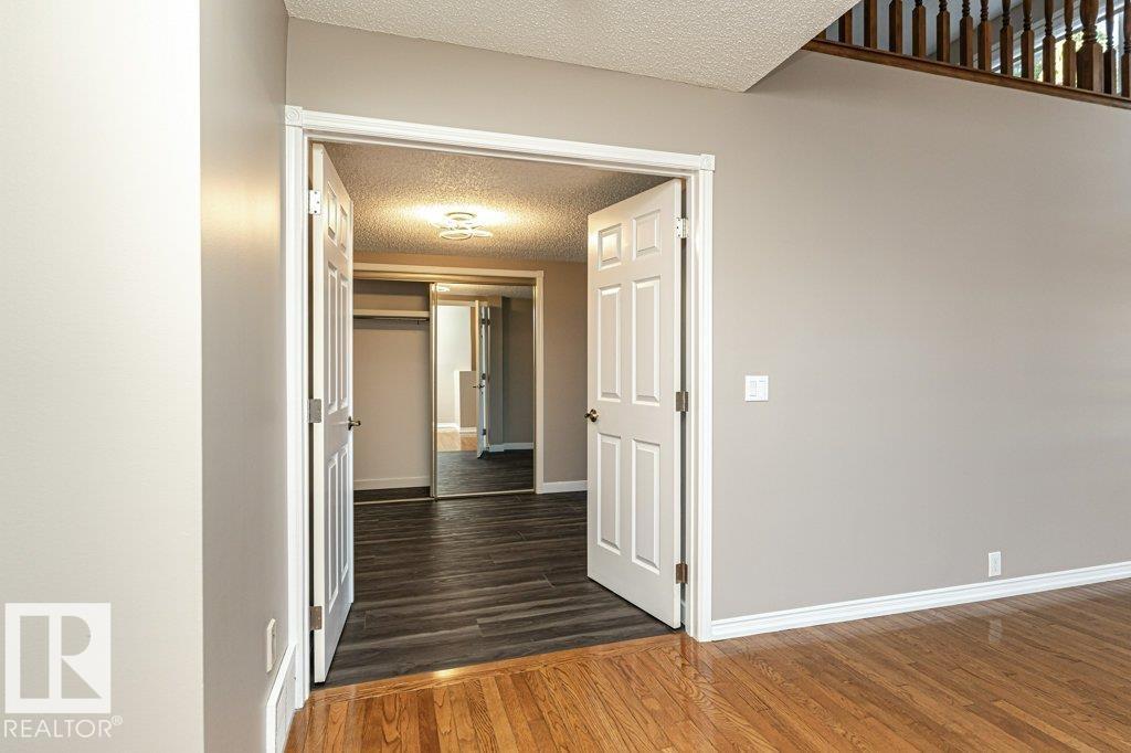 1051 109 ST NW - 22