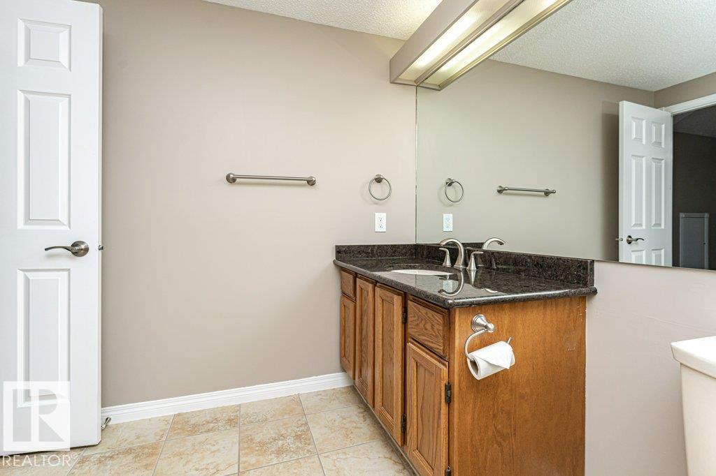 1051 109 ST NW - 40