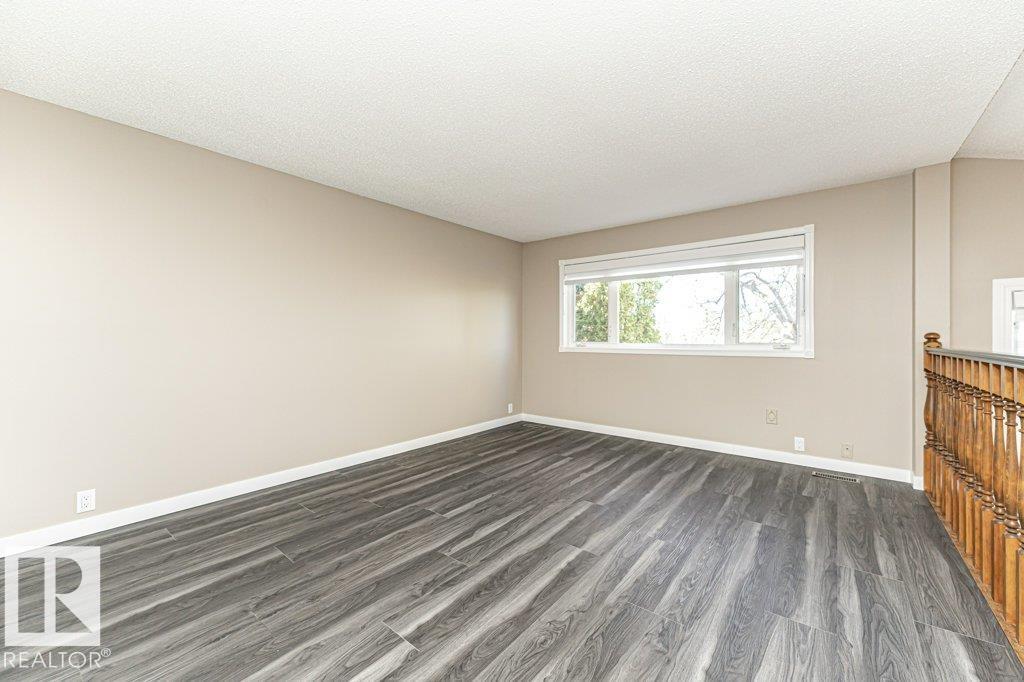 1051 109 ST NW - 42