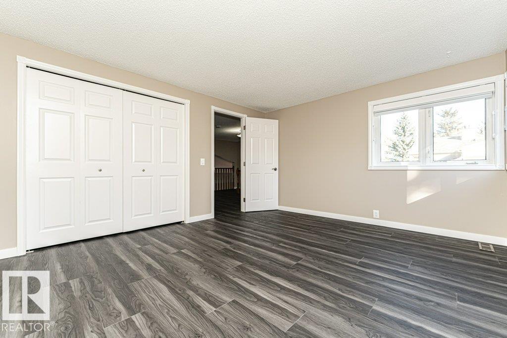 1051 109 ST NW - 45