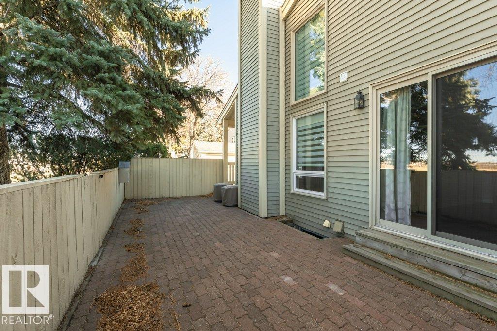 1051 109 ST NW - 63