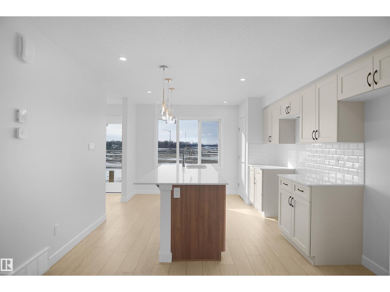 21398 128A AV NW - 10