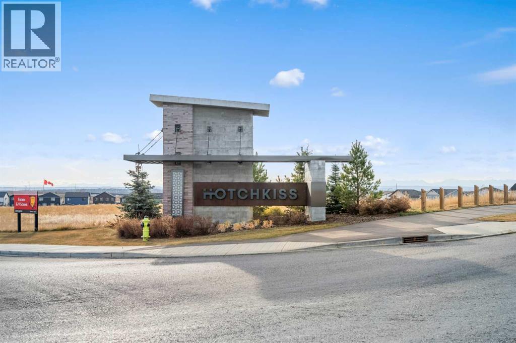 Single Family House for Sale in  Hotchkiss Manor SE Hotchkiss Calgary 