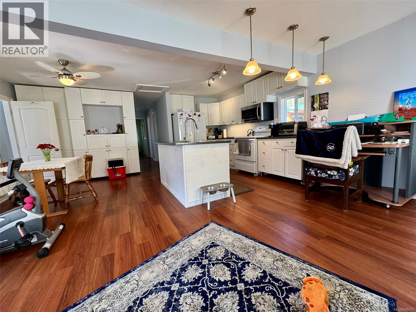 123 MAQUINNA AVE - 9