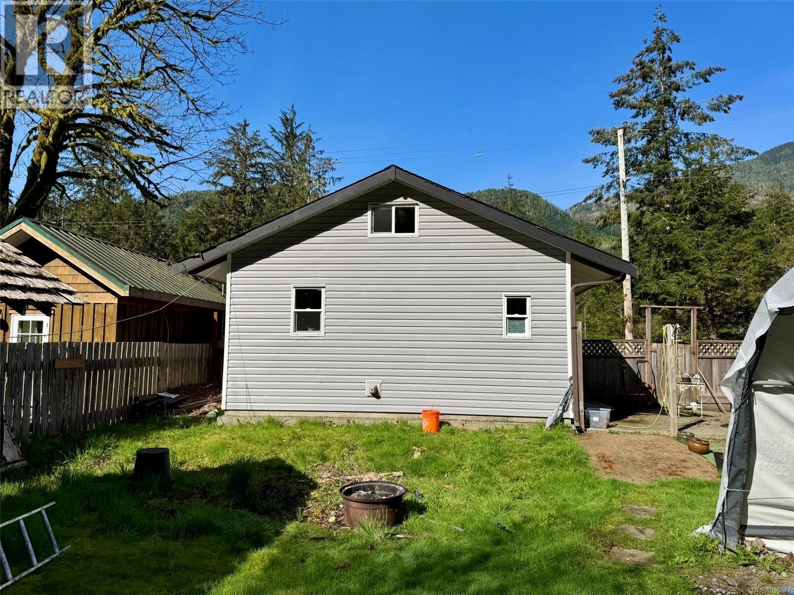 123 MAQUINNA AVE - 31