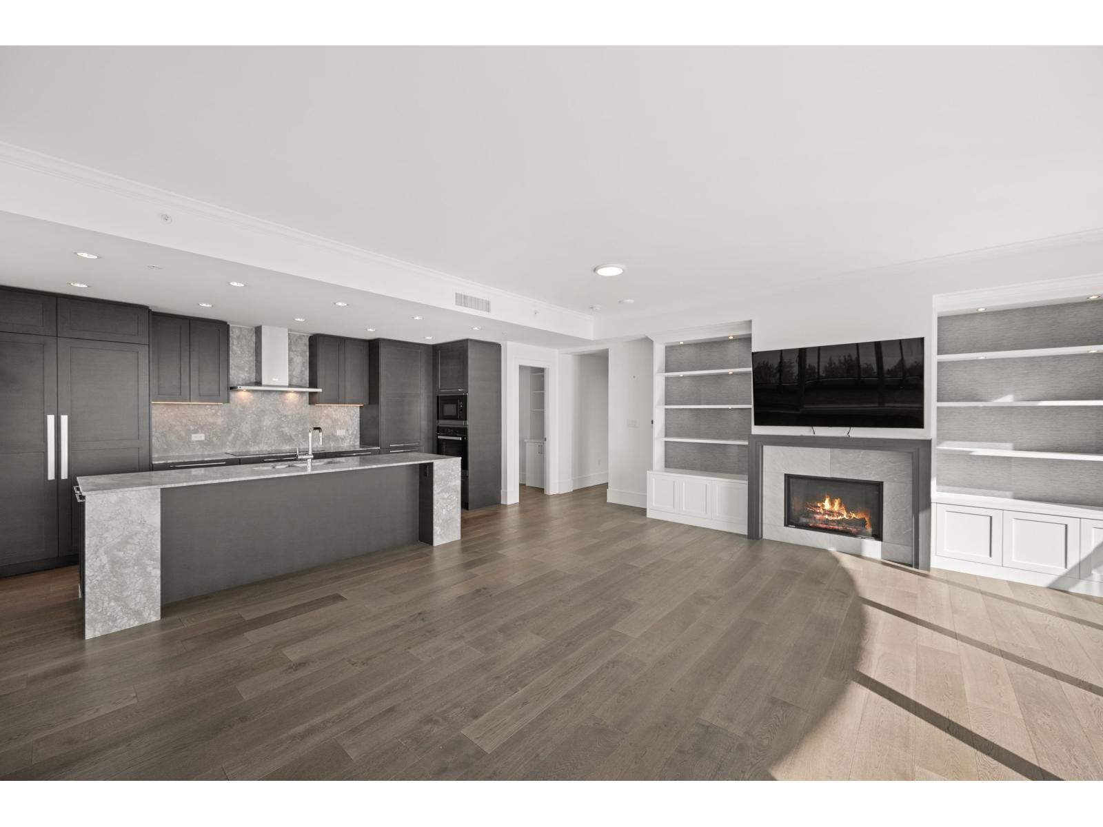 2004 1501 FOSTER STREET, White Rock