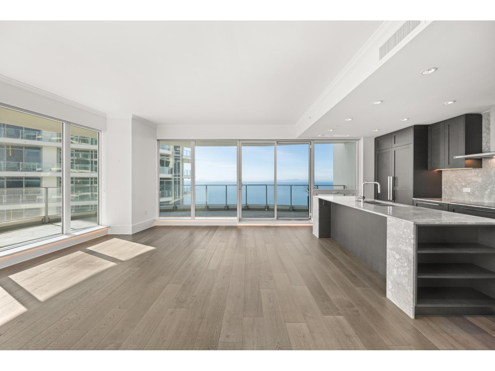 2004 1501 FOSTER STREET, White Rock