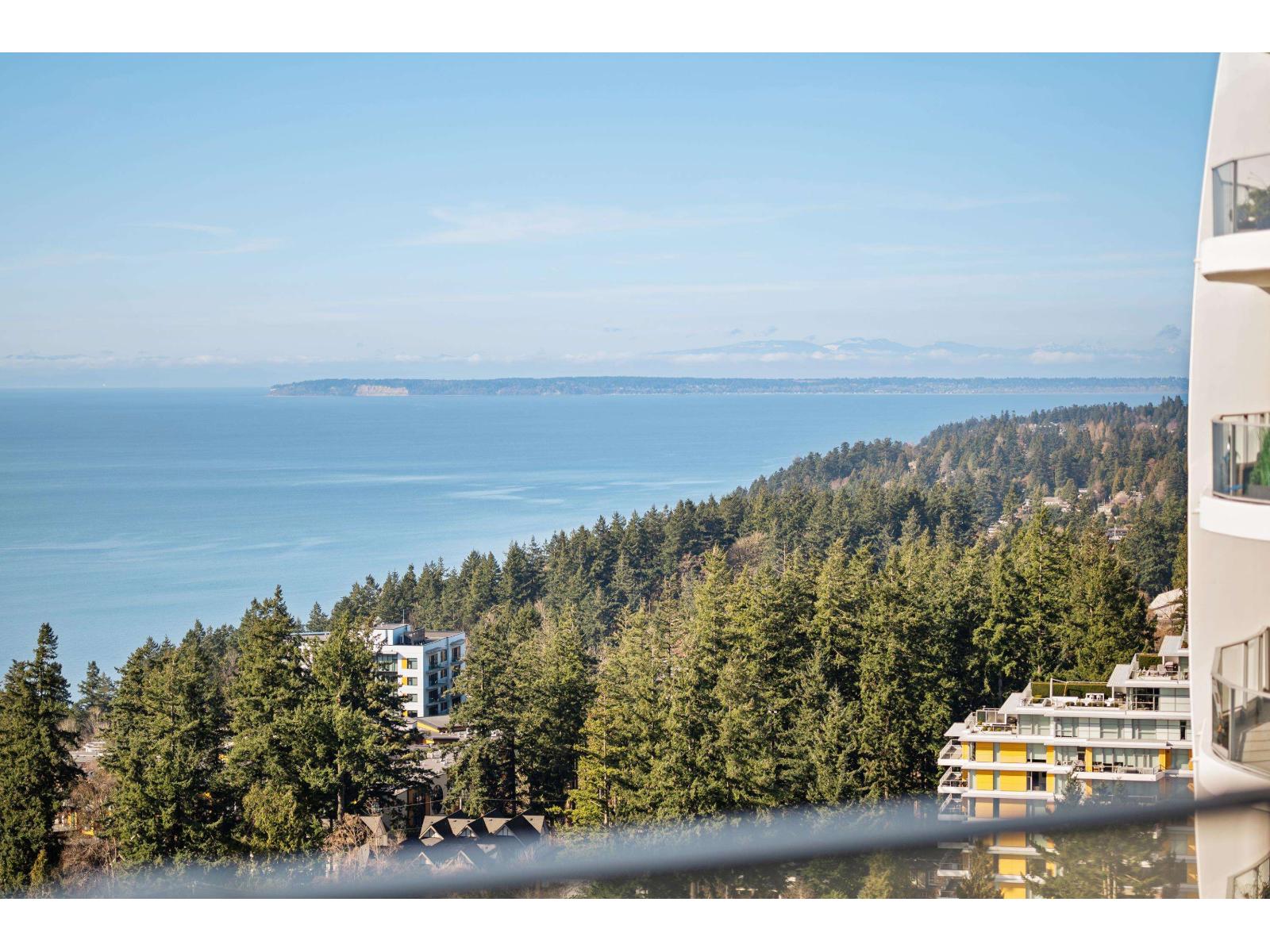 2004 1501 FOSTER STREET, White Rock