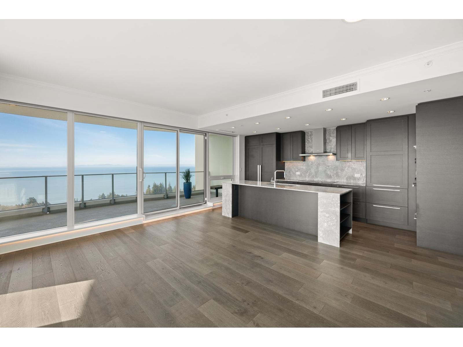 2004 1501 FOSTER STREET, White Rock