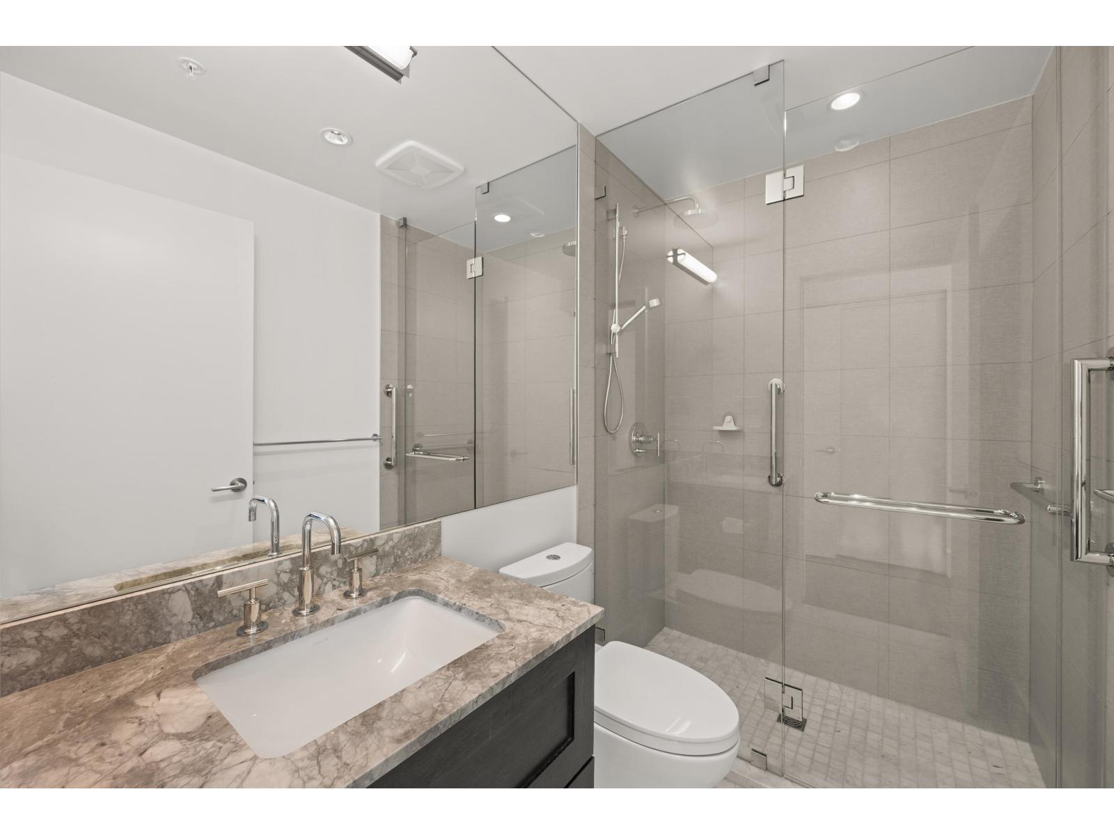 2004 1501 FOSTER STREET, White Rock