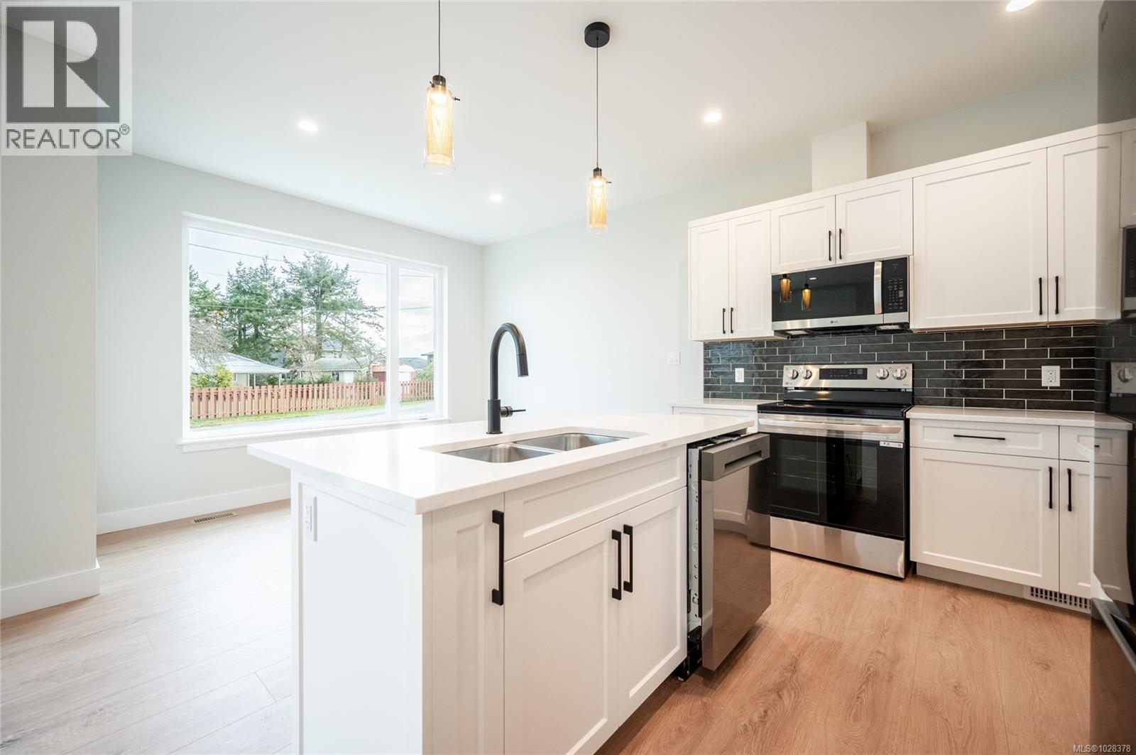 #3 91 Dahl Rd - 19