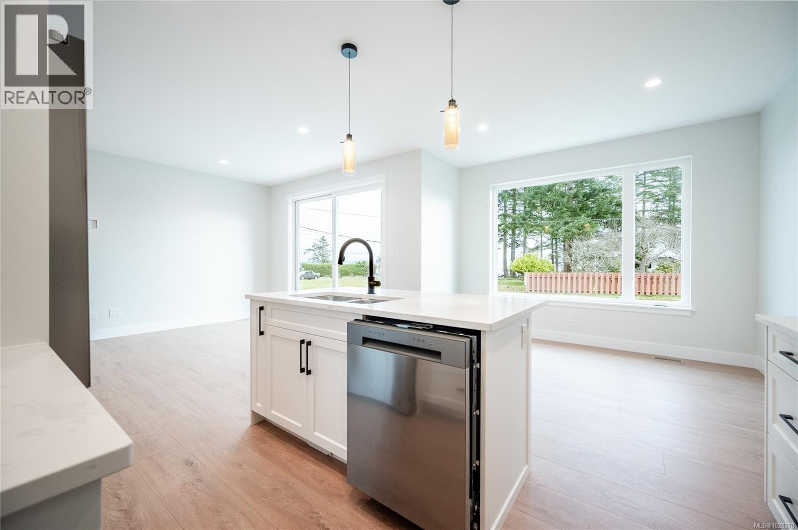 #3 91 Dahl Rd - 23