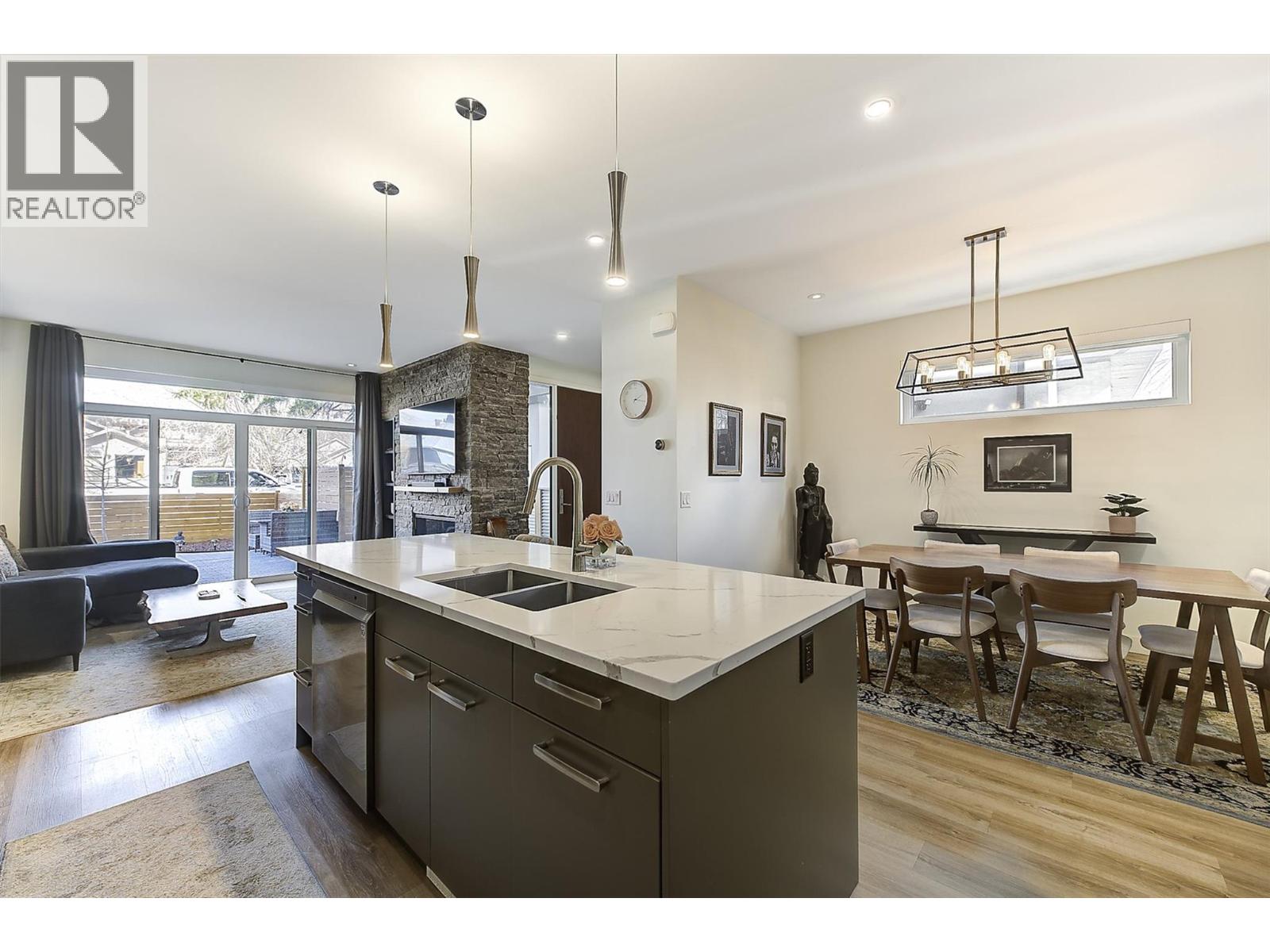 4 845 Lawson Avenue, Kelowna