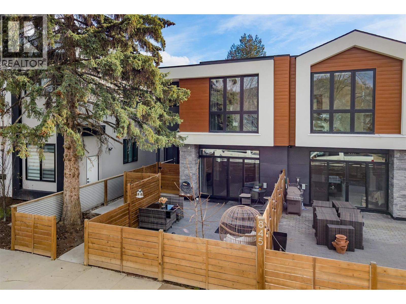 4 845 Lawson Avenue, Kelowna