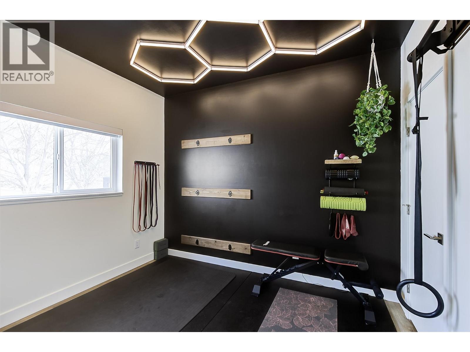 4 845 Lawson Avenue, Kelowna